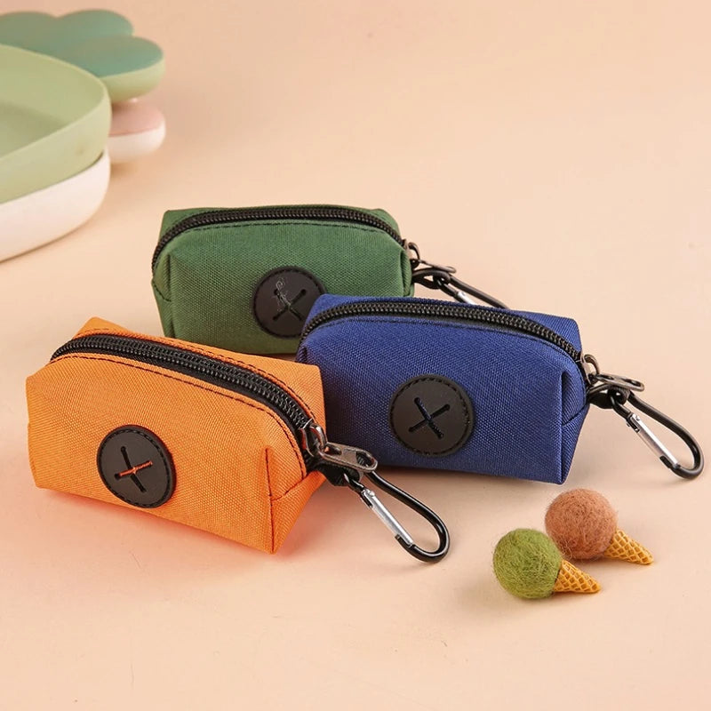 Stylish Dog Poop Bag Holder – Hands-Free Waste Bag Dispenser for Walks & Adventures